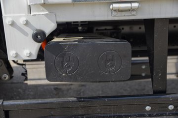 �����������EM 3.94���Ű봿�綯����΢�� ��γ81.59kWhͼƬ
