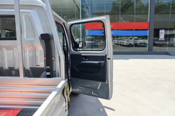 ����С����W08 1.6L���� 123���� ����5�� 2.7��˫������΢��ͼƬ