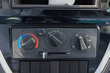 ����С����W08 1.6L���� 123���� ����5�� 2.7��˫������΢��ͼƬ