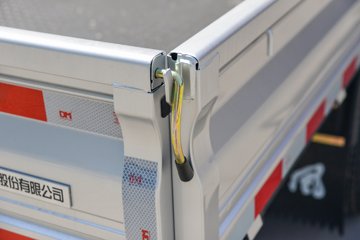 ����С����W08 1.6L���� 123���� ����5�� 2.7��˫������΢��ͼƬ