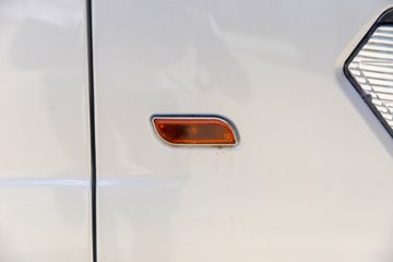 ����С����W08 ������ 1.6L���� 123���� ����5�� ��̥ 2.5��˫������΢��ͼƬ