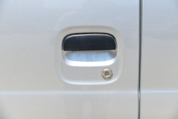 ����С����W08 ������ 1.6L���� 123���� ����5�� ��̥ 2.5��˫������΢��ͼƬ