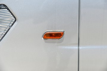 ����С����W08 ������ 1.6L���� 123���� ����5�� ��̥ 2.5��˫������΢��ͼƬ