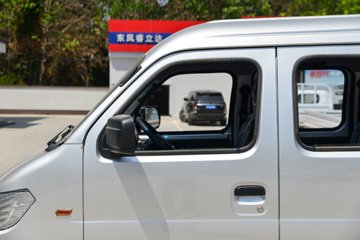 ����С����W08 ������ 1.6L���� 123���� ����5�� ��̥ 2.5��˫������΢��ͼƬ