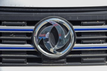 ����С����W08 ������ 1.6L���� 123���� ����5�� ��̥ 2.5��˫������΢��ͼƬ