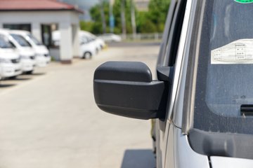 ����С����W08 ������ 1.6L���� 123���� ����5�� ��̥ 2.5��˫������΢��ͼƬ