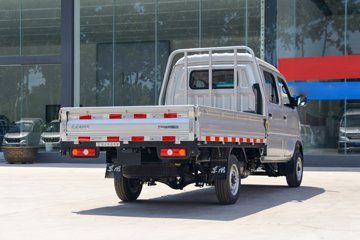 ����С����W08 ������ 1.6L���� 123���� ����5�� ��̥ 2.5��˫������΢��ͼƬ