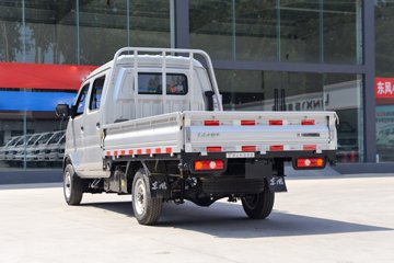 ����С����W08 ������ 1.6L���� 123���� ����5�� ��̥ 2.5��˫������΢��ͼƬ