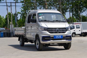 ����С����W08 ������ 1.6L���� 123���� ����5�� ��̥ 2.5��˫������΢��ͼƬ