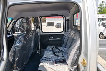 ����С����W08 ������ 1.6L���� 123���� ����5�� ��̥ 2.5��˫������΢��ͼƬ