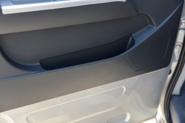 ����С����W08 ������ 1.6L���� 123���� ����5�� ��̥ 2.5��˫������΢��ͼƬ