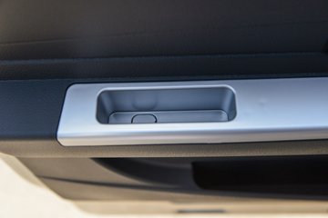 ����С����W08 ������ 1.6L���� 123���� ����5�� ��̥ 2.5��˫������΢��ͼƬ