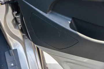 ����С����W08 ������ 1.6L���� 123���� ����5�� ��̥ 2.5��˫������΢��ͼƬ