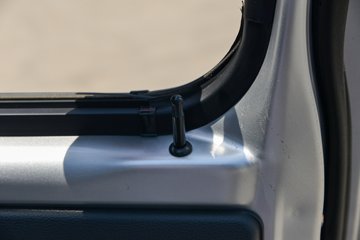 ����С����W08 ������ 1.6L���� 123���� ����5�� ��̥ 2.5��˫������΢��ͼƬ