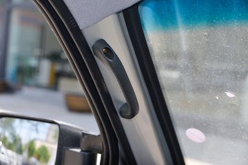 ����С����W08 ������ 1.6L���� 123���� ����5�� ��̥ 2.5��˫������΢��ͼƬ