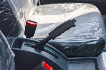 ����С����W08 ������ 1.6L���� 123���� ����5�� ��̥ 2.5��˫������΢��ͼƬ