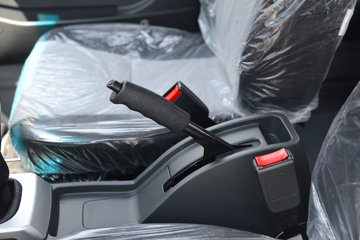 ����С����W08 ������ 1.6L���� 123���� ����5�� ��̥ 2.5��˫������΢��ͼƬ