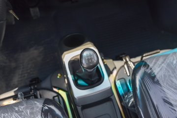 ����С����W08 ������ 1.6L���� 123���� ����5�� ��̥ 2.5��˫������΢��ͼƬ
