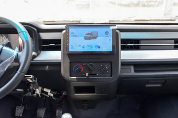 ����С����W08 ������ 1.6L���� 123���� ����5�� ��̥ 2.5��˫������΢��ͼƬ