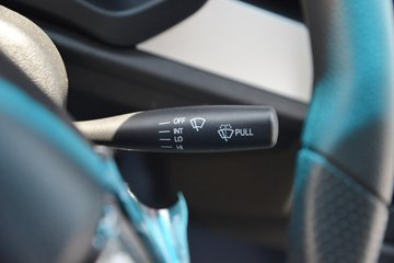 ����С����W08 ������ 1.6L���� 123���� ����5�� ��̥ 2.5��˫������΢��ͼƬ