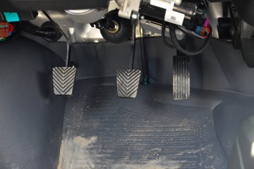����С����W08 ������ 1.6L���� 123���� ����5�� ��̥ 2.5��˫������΢��ͼƬ