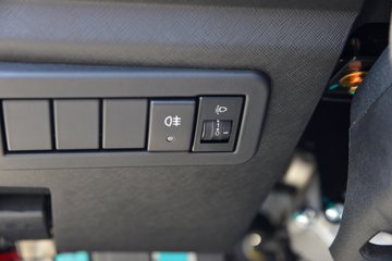 ����С����W08 ������ 1.6L���� 123���� ����5�� ��̥ 2.5��˫������΢��ͼƬ