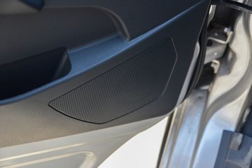 ����С����W08 ������ 1.6L���� 123���� ����5�� ��̥ 2.5��˫������΢��ͼƬ