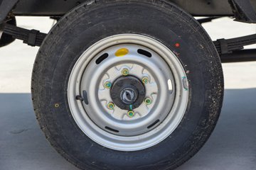 ����С����W08 ������ 1.6L���� 123���� ����5�� ��̥ 2.5��˫������΢��ͼƬ