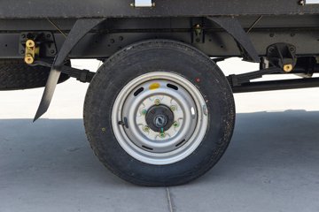 ����С����W08 ������ 1.6L���� 123���� ����5�� ��̥ 2.5��˫������΢��ͼƬ