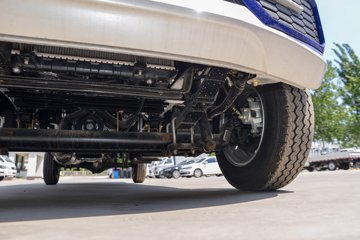 ����С����W08 ������ 1.6L���� 123���� ����5�� ��̥ 2.5��˫������΢��ͼƬ