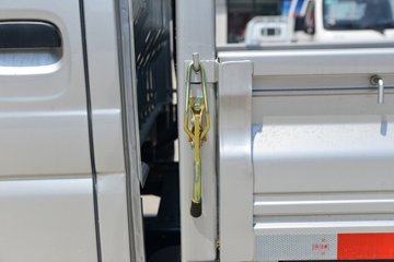 ����С����W08 ������ 1.6L���� 123���� ����5�� ��̥ 2.5��˫������΢��ͼƬ