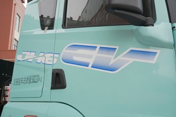 �ൺ���JH6 6X4 ���綯ǣ���� ��γ447.39kWhͼƬ