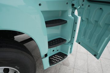 �ൺ���JH6 6X4 ���綯ǣ���� ��γ447.39kWhͼƬ