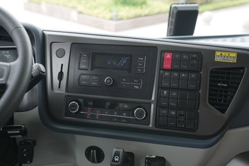 �ൺ���JH6 6X4 ���綯ǣ���� ��γ447.39kWhͼƬ