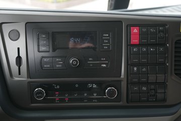 �ൺ���JH6 6X4 ���綯ǣ���� ��γ447.39kWhͼƬ