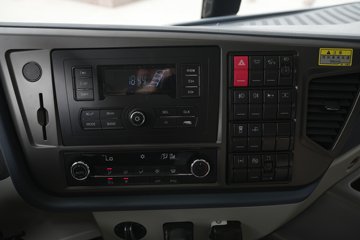 �ൺ���JH6 6X4 ���綯ǣ���� ��γ447.39kWhͼƬ