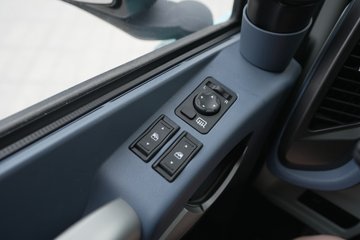 �ൺ���JH6 6X4 ���綯ǣ���� ��γ447.39kWhͼƬ
