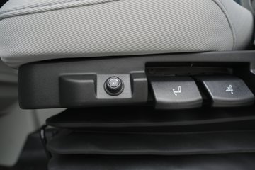 �ൺ���JH6 6X4 ���綯ǣ���� ��γ447.39kWhͼƬ