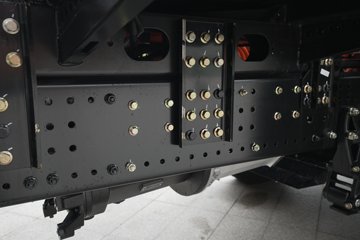 �ൺ���JH6 6X4 ���綯ǣ���� ��γ447.39kWhͼƬ