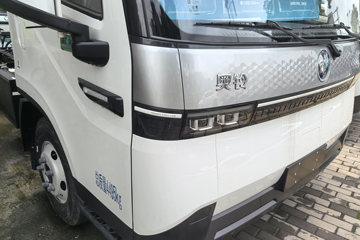 ������弫��궥 4.2�׵��Ŵ��綯��ʽ�Ῠ ����ʱ��100kWhͼƬ