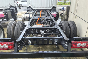 ������弫��궥 4.2�׵��Ŵ��綯��ʽ�Ῠ ����ʱ��100kWhͼƬ