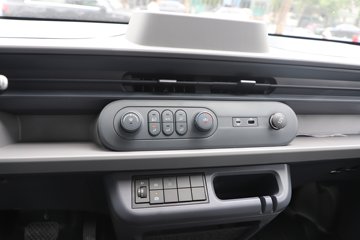�������� �ƽ�� 2026�� 3.8�׵��Ŵ��綯����΢�� ����ʱ��70.59kWhͼƬ
