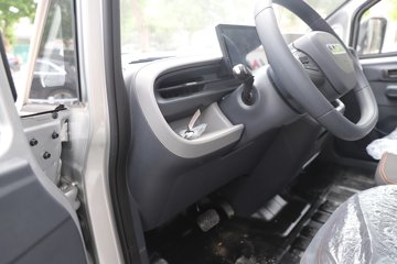 �������� �ƽ�� 2026�� 3.8�׵��Ŵ��綯����΢�� ����ʱ��70.59kWhͼƬ