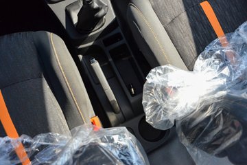 ����;��T7 2025�� 1.6L���� 122���� 5�� 2.505��˫������΢��ͼƬ
