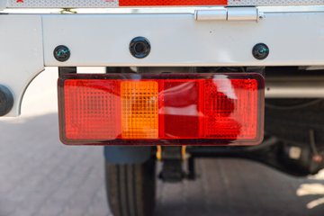 ����;��T7 2025�� 1.6L���� 122���� 5�� 2.505��˫������΢��ͼƬ
