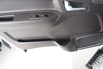 ��������A6 2.5L���� 152���� 6�� 4.18�׵��������ῨͼƬ