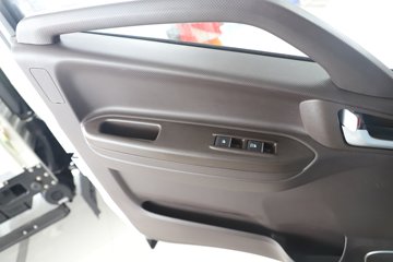 ��������A6 2.5L���� 152���� 6�� 4.18�׵��������ῨͼƬ