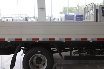 ��������A6 2.5L���� 152���� 6�� 4.18�׵��������ῨͼƬ