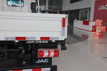 ��������A6 2.5L���� 152���� 6�� 4.18�׵��������ῨͼƬ