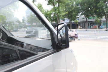 ����翨 2.5T 3.015�׵��Ŵ��綯����΢��41.6kWhͼƬ